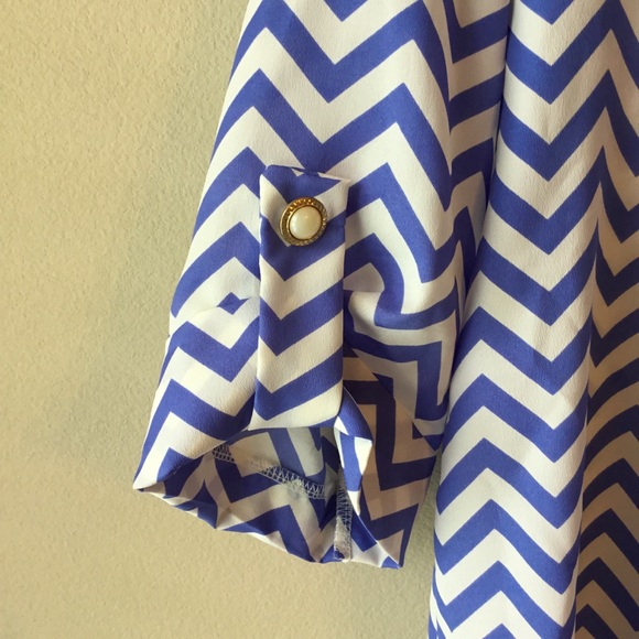 Everly Blue & White Chevron Blouse - Picture 4 of 7